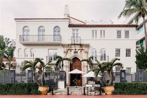 gianni versace ocean drive miami|gianni versace mansion south beach.